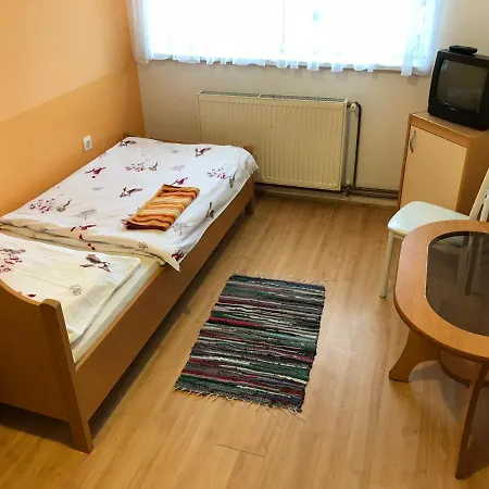 Nočitev z zajtrkom Olimpija Dolga Vas (Pomurje)